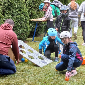 Rajd rowerowy "Na wiosennym szlaku" - uczestnicy i zadanie nr 1