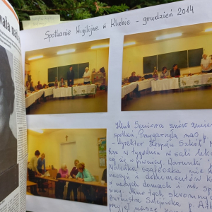 Wnętrze kroniki Stowarzyszenia Klub Seniora